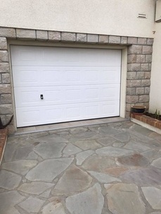 Portes de garages sectionnelles : particulier blanc